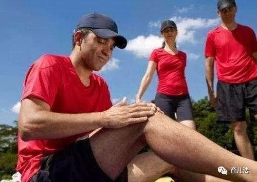 白醋+红糖，不出三周，膝盖痛不见了，连滑膜炎、积液也不登门!