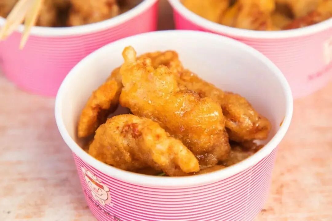 4��/����ȫ��ֻ��һ���Ｙ�⴮���¹��㵽���ڽֶ��ŵ���