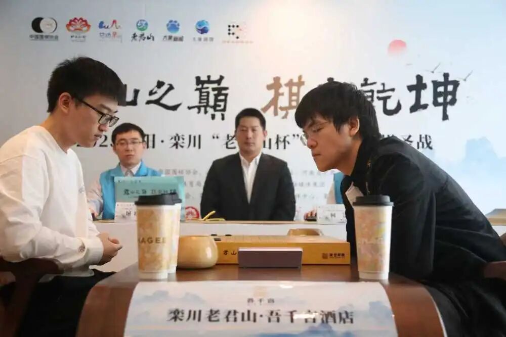 柯洁成就中国围棋棋圣战三连冠,三连冠！柯洁哭了