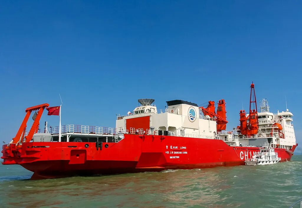 雪龙号首次拨钟时间倒流是怎么回事