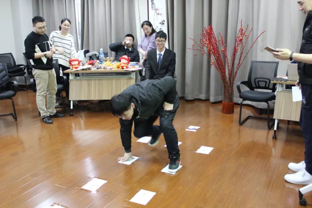 江苏元聚律师事务所2019年度工作会议暨新春联欢会圆满成功! 江苏元聚律师事务所2019年度工作会议暨新春联欢会圆满成功!