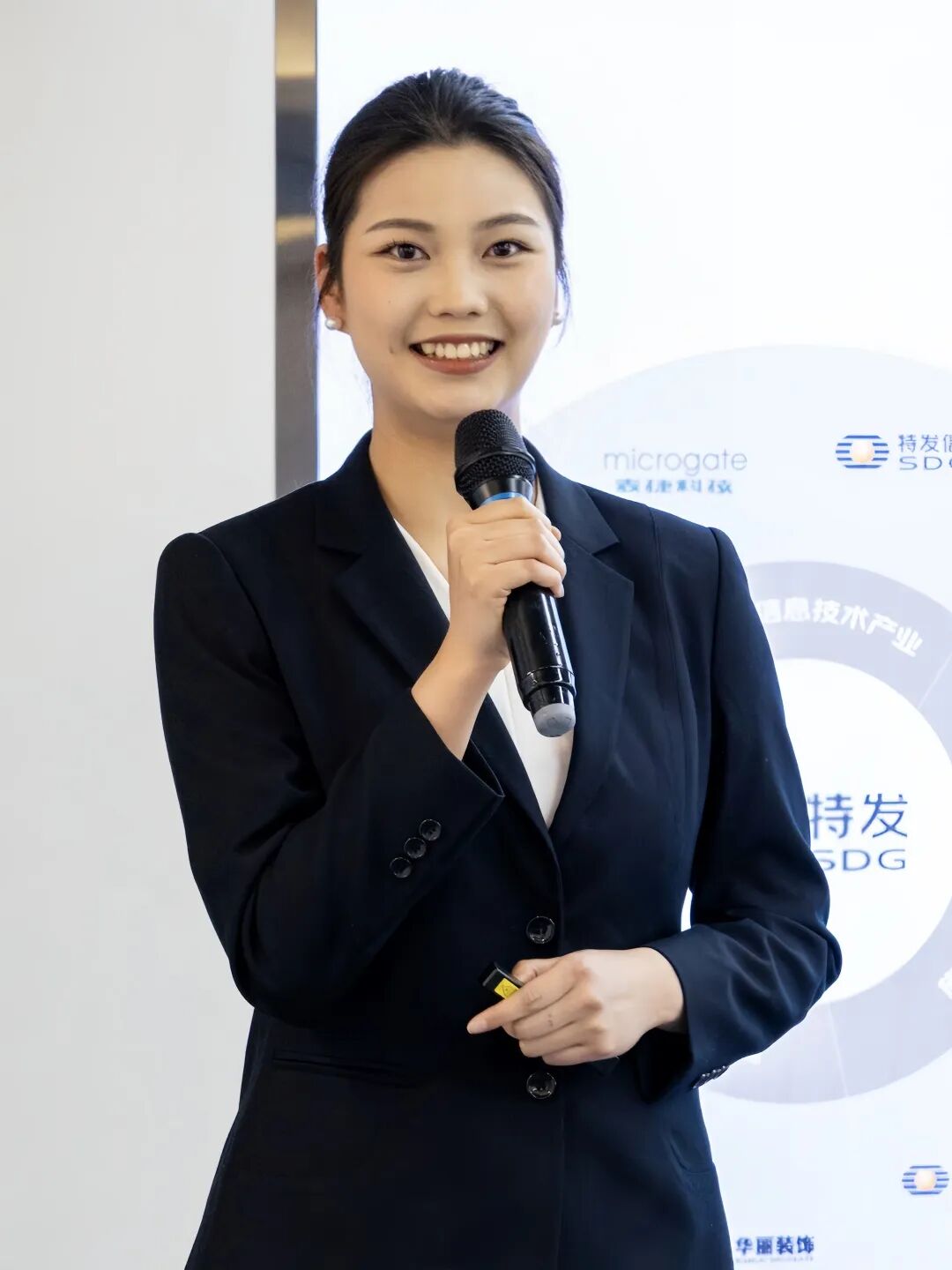 活动 | 凝聚品牌共识 激发奋进力量，特发服务党委“我讲特发服务”主题演讲比赛圆满落幕