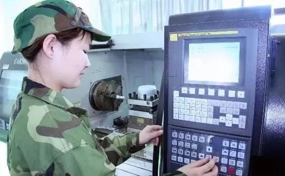 一位CNC数控操作工提出辞职，老板问了他一个与离职无关的问题…的图6