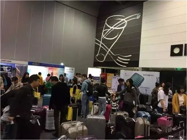 %name 破天荒3折! 只卖两天! 新秀丽行李箱将在悉尼情人港现场特卖! 快来扫货吧!