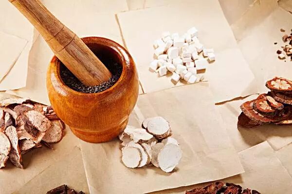 名中医卢崇汉：早衰的根源上阳气过度损耗