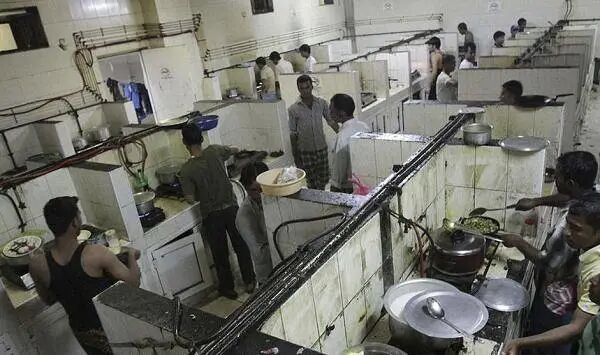 在迪拜，有30万华人假装在生活（组图） - 17