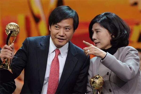 雷軍與董明珠的賭約，反映出傳統制造企業與智能型企業之間的鴻溝|新聞動態-沈陽海克機床有限公司