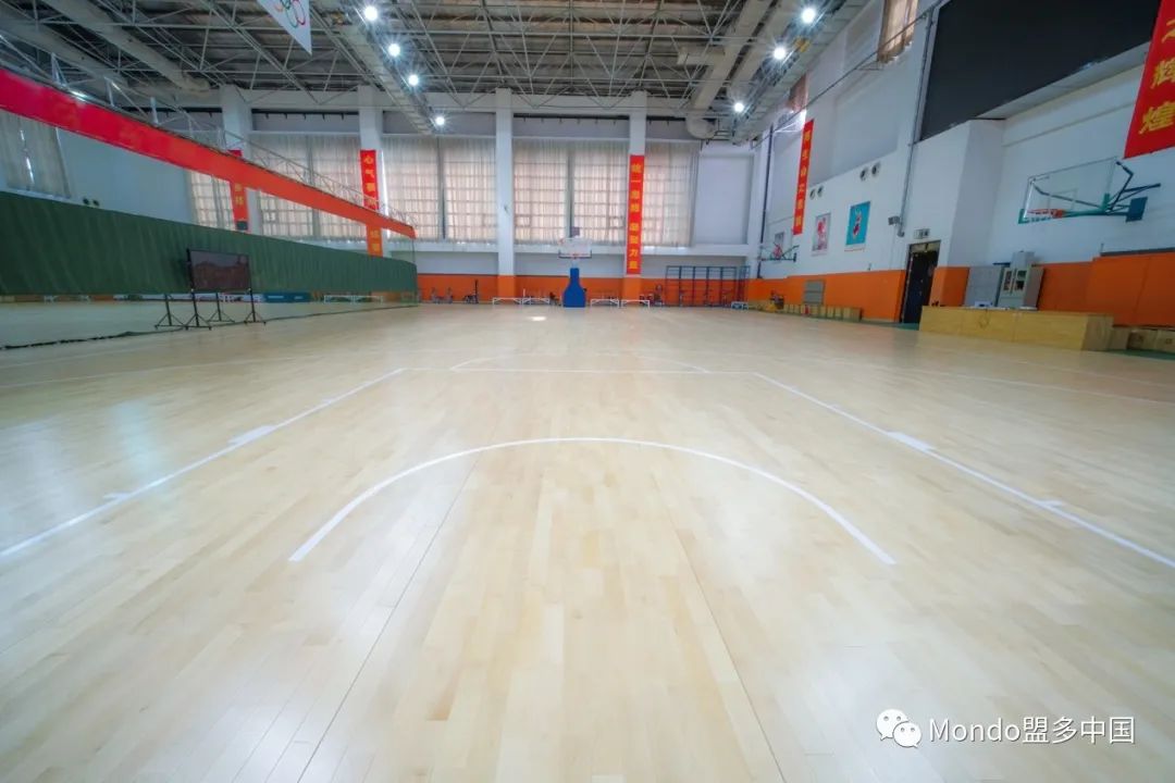 馆篮球木地板_生活家巴洛克地板体验馆_室内篮球地板