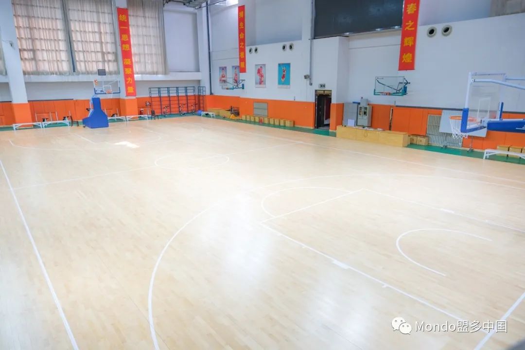 生活家巴洛克地板体验馆_室内篮球地板_馆篮球木地板
