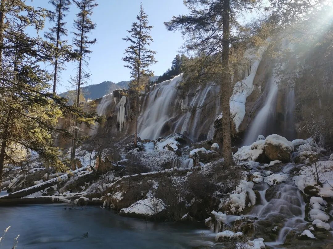 地震后的珍珠滩瀑布
