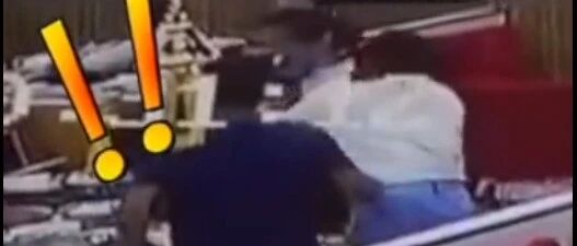 情况紧急！火锅店里，一名婴儿被噎住！邻桌贵州护士40秒救人，这个技能真的要学！