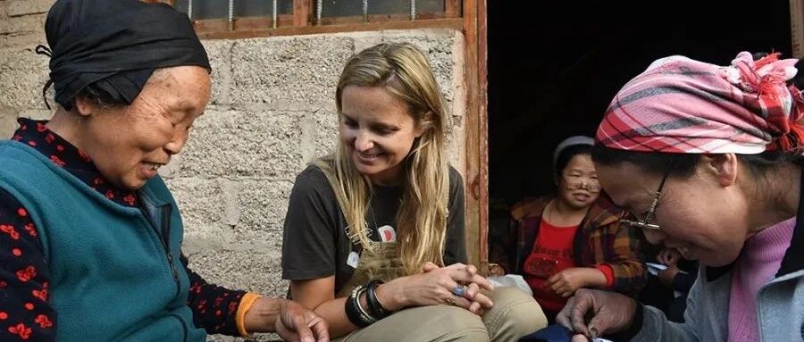 与贵州“相识”后，这位法国设计师炒掉爱马仕创业