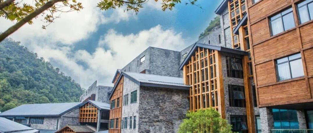 中秋、国庆放假安排来了！不出省该去哪儿？做好防护措施出游，多彩妹有推荐→