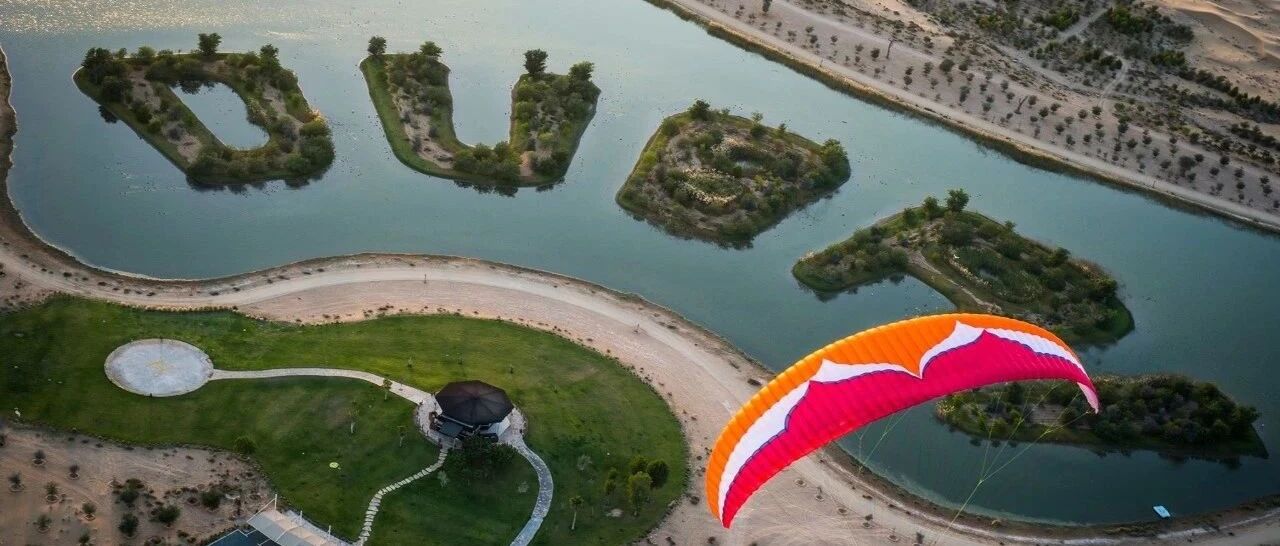 这些沙漠湖泊，有亿点点好看