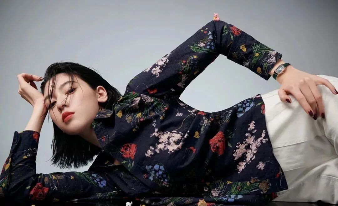 三吉彩花同款腕表,女友戴了爱不释手 - chrome插件网