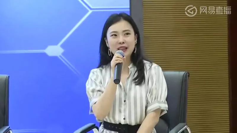 艾尔伴家CEO参加全国海归女性创新创业培训班——走进复旦分享创业“宝典” 艾尔伴家CEO参加全国海归女性创新创业培训班——走进复旦分享创业“宝典”