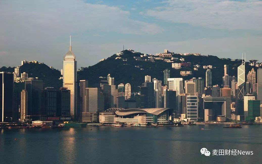 香港正在走向黄昏吗？