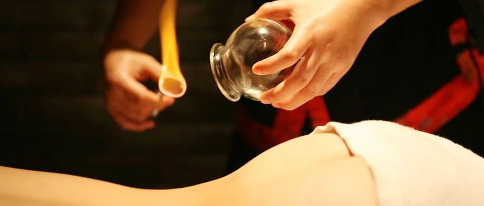 泡脚的时候加点它，三天逼出体内所有湿寒，再也不用去拔罐了！