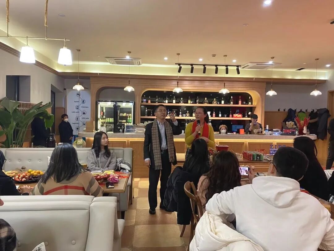 ZIBS举办国际生迎新餐会和中国文化体验活动