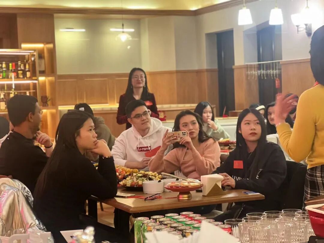 ZIBS举办国际生迎新餐会和中国文化体验活动