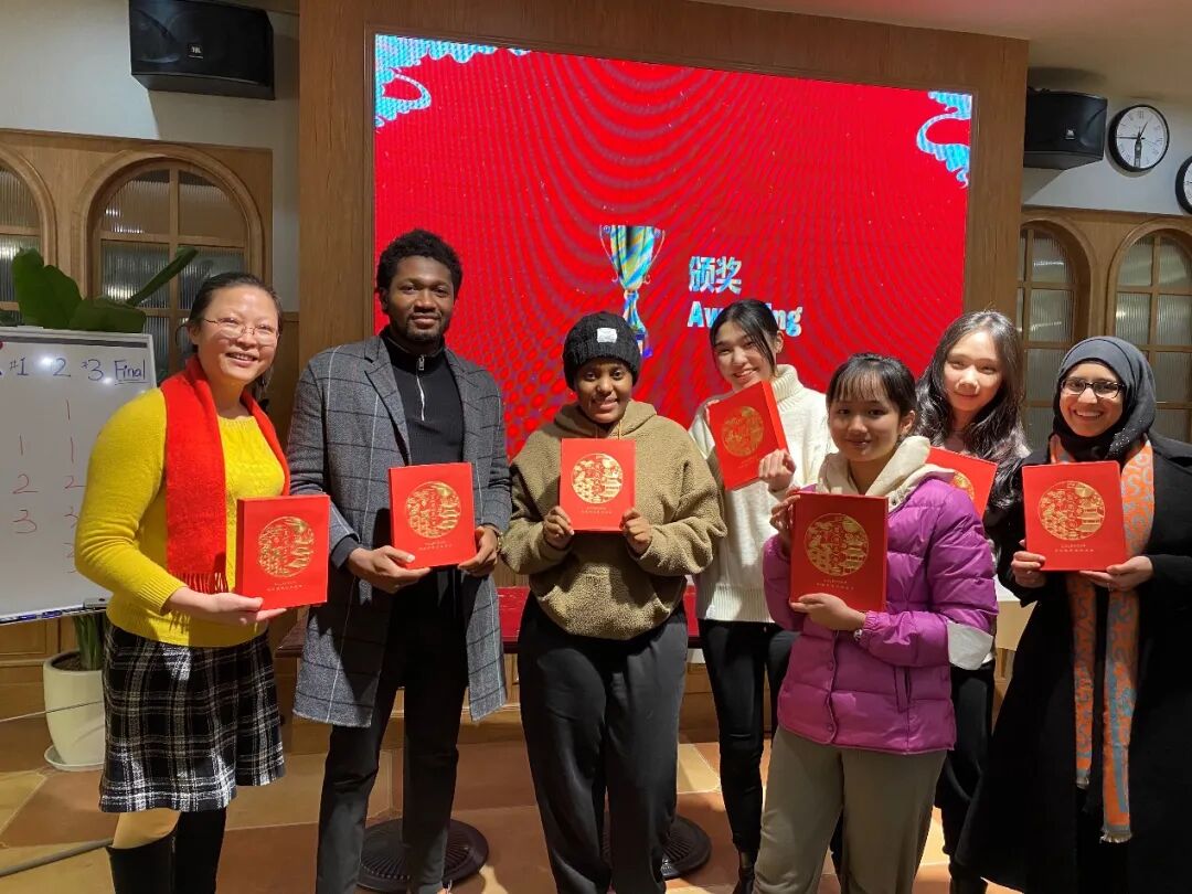 ZIBS举办国际生迎新餐会和中国文化体验活动