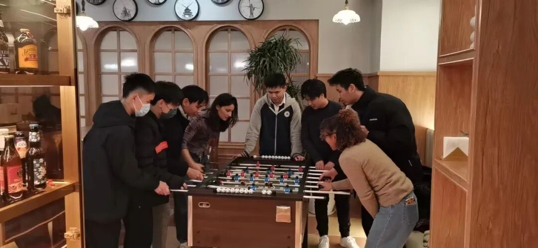 ZIBS举办国际生迎新餐会和中国文化体验活动