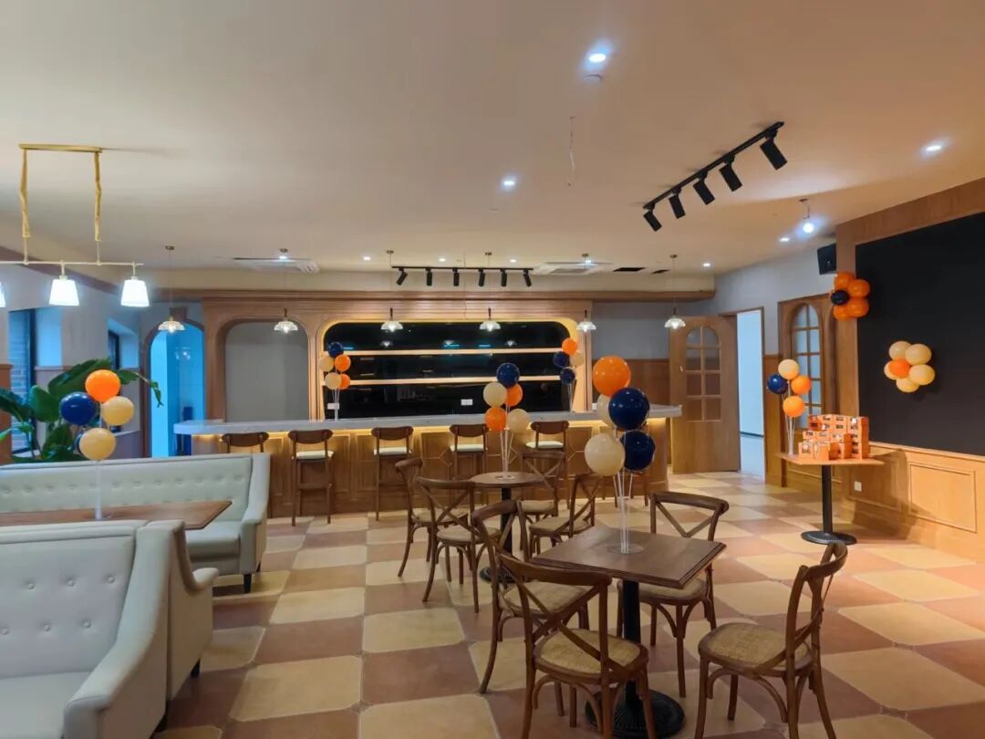 Alumni, Welcome Back!