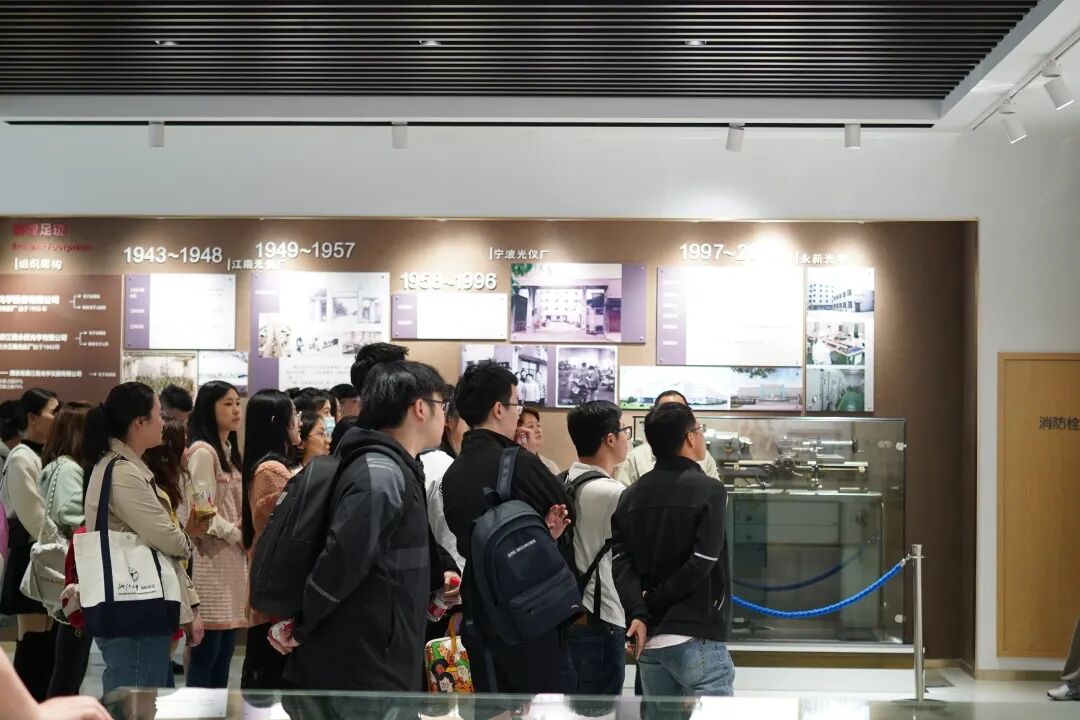 跨界融合：冠军企业创新与数字化 