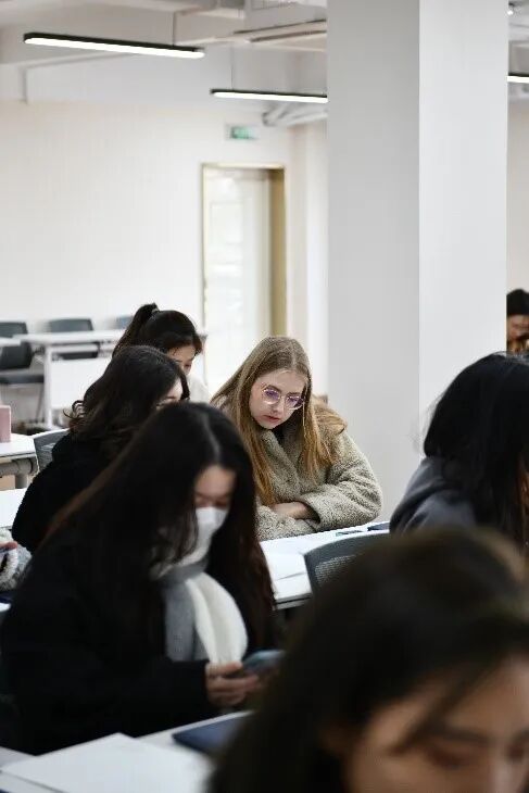 海商研学走进北服海宁时尚产业园