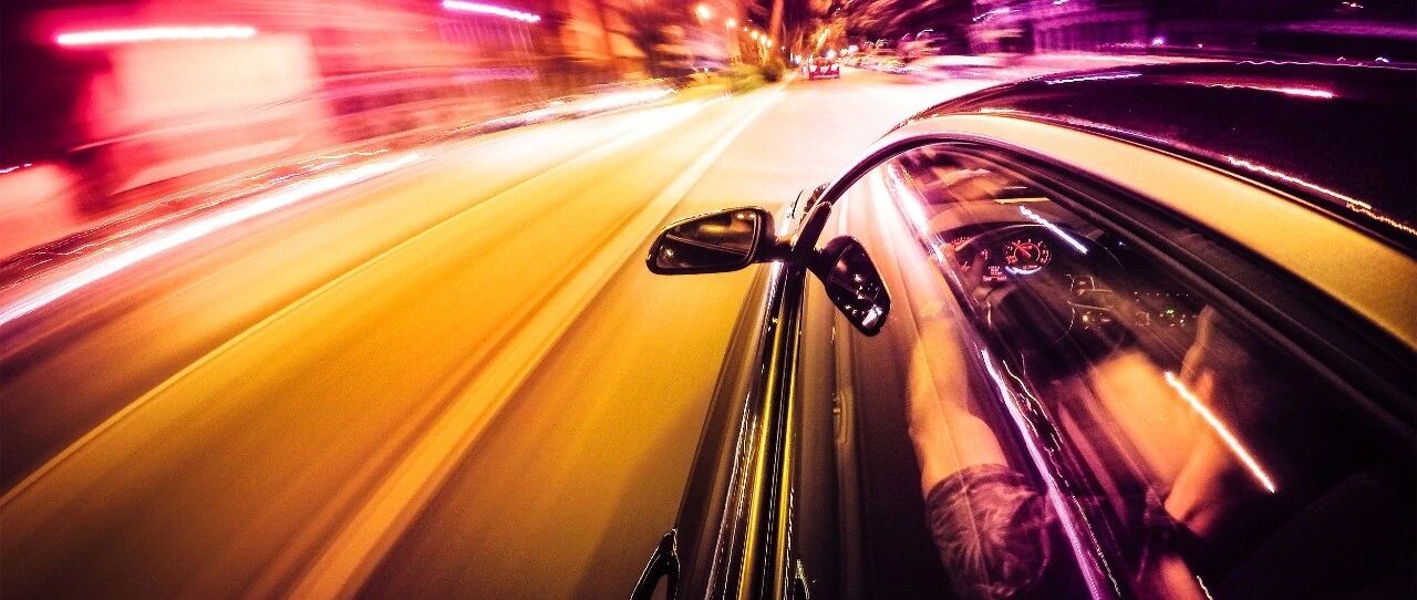 大震荡时刻，十大明星基金经理“飙车”操作曝光，单月最高收益逾11%，年内涨过70%