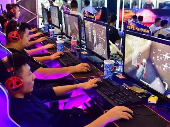 堡壘之夜的替代者會是這個APEX legends麼? 遊戲 第1張-尋夢遊戲 堡壘之夜的替代者會是這個APEX legends麼? 遊戲 第1張