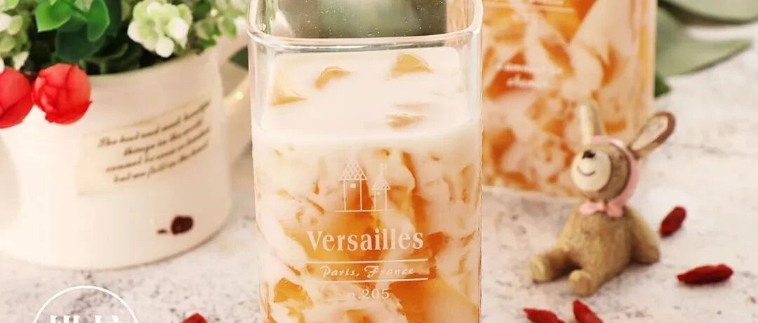 一口清爽！夏天就要来一杯冰凉凉的椰汁枸杞雪梨冻，比奶茶还好喝！