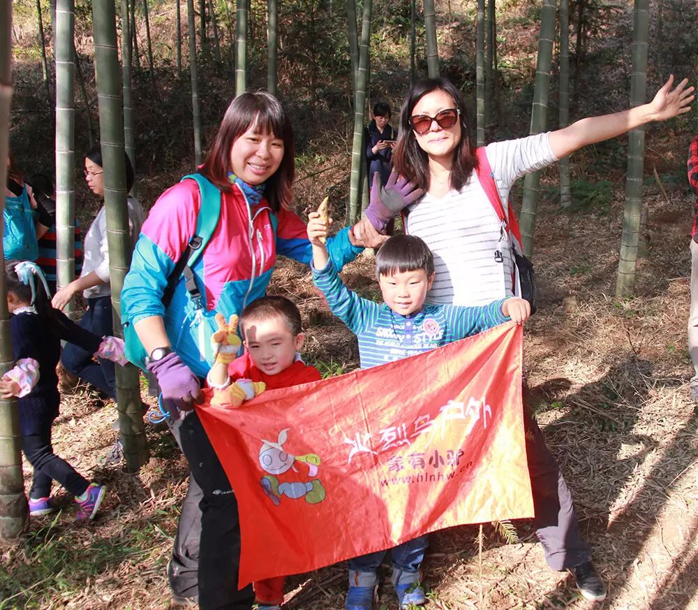 火烈鸟户外-家有小驴专为亲子家庭而设,致力于为城市温室里成长的孩子