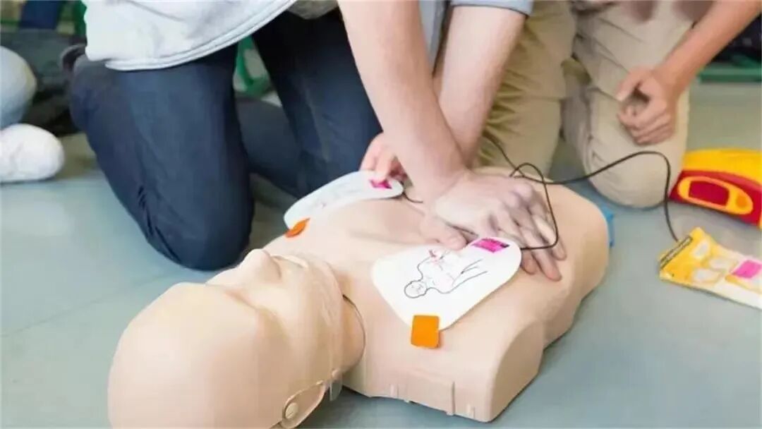 aed除颤仪为什么很贵急救科普丨“救命神器”——AED（自动体外除颤仪）_https://www.jmylbn.com_新闻资讯_第2张