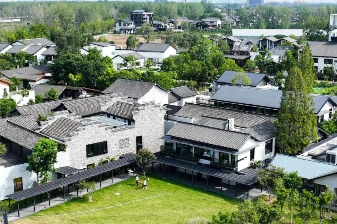 汉阴县公安局城郊派出所：党建引领强素质 为民服务暖民心