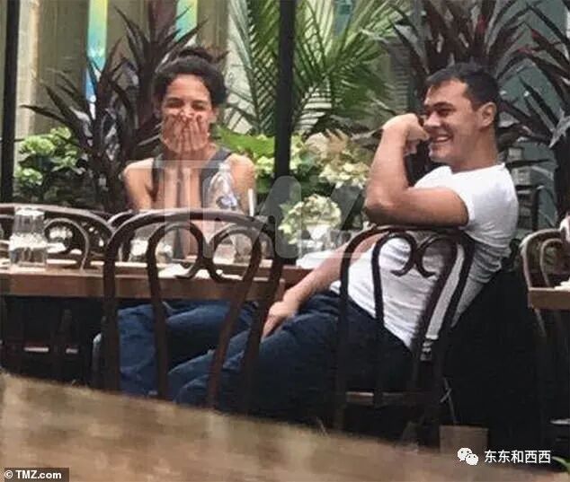 一条短信蹬掉未婚妻，转头就跟阿汤哥前妻热吻，这么会撩的男人是不是骗子？（组图） - 2