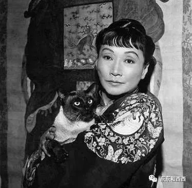 她是好莱坞第一个华人明星，活得不长，却死过一千次…（组图） - 33