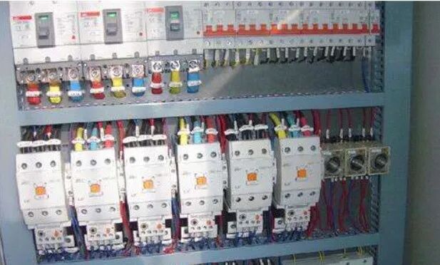 看电气原理图也有技巧，又学了一招！的图2