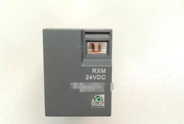 根據實物繼電器來學習繼電器的工作原理和實物接線圖的圖1