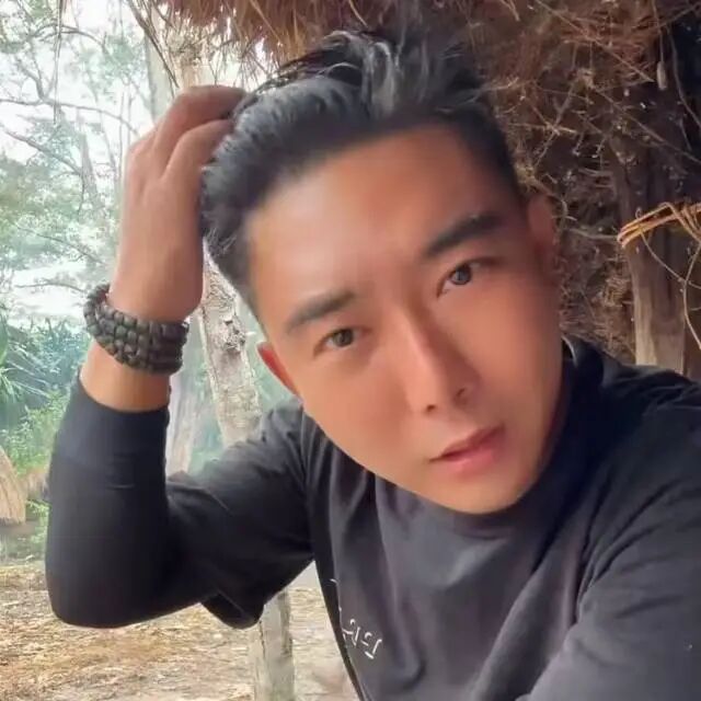 忆哥探险日记