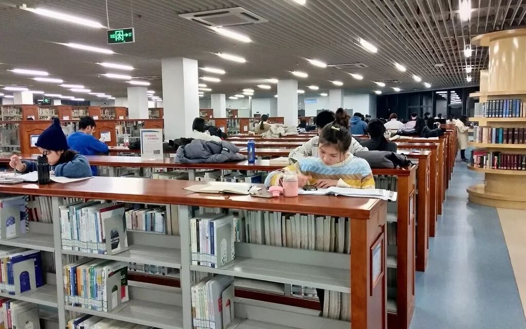 “我在武汉殡葬一线，我们现在也需要援助”（组图） - 7