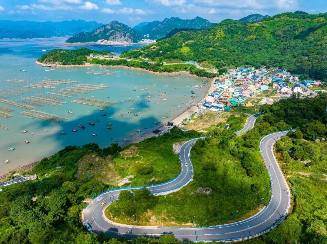 89%),永嘉楠溪江风景名胜区35.68万人次(同比增长77.