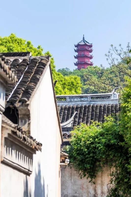 无锡历史地标市级保护文物龙光塔修缮项目竣工