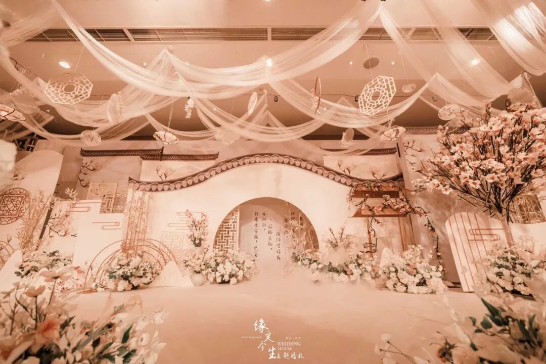 婚礼场布 | 新中式香槟色婚礼布置