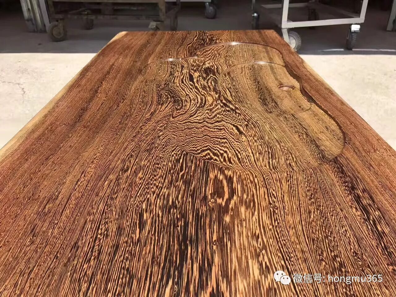 红木百科三种鸡翅木的特征及辨别