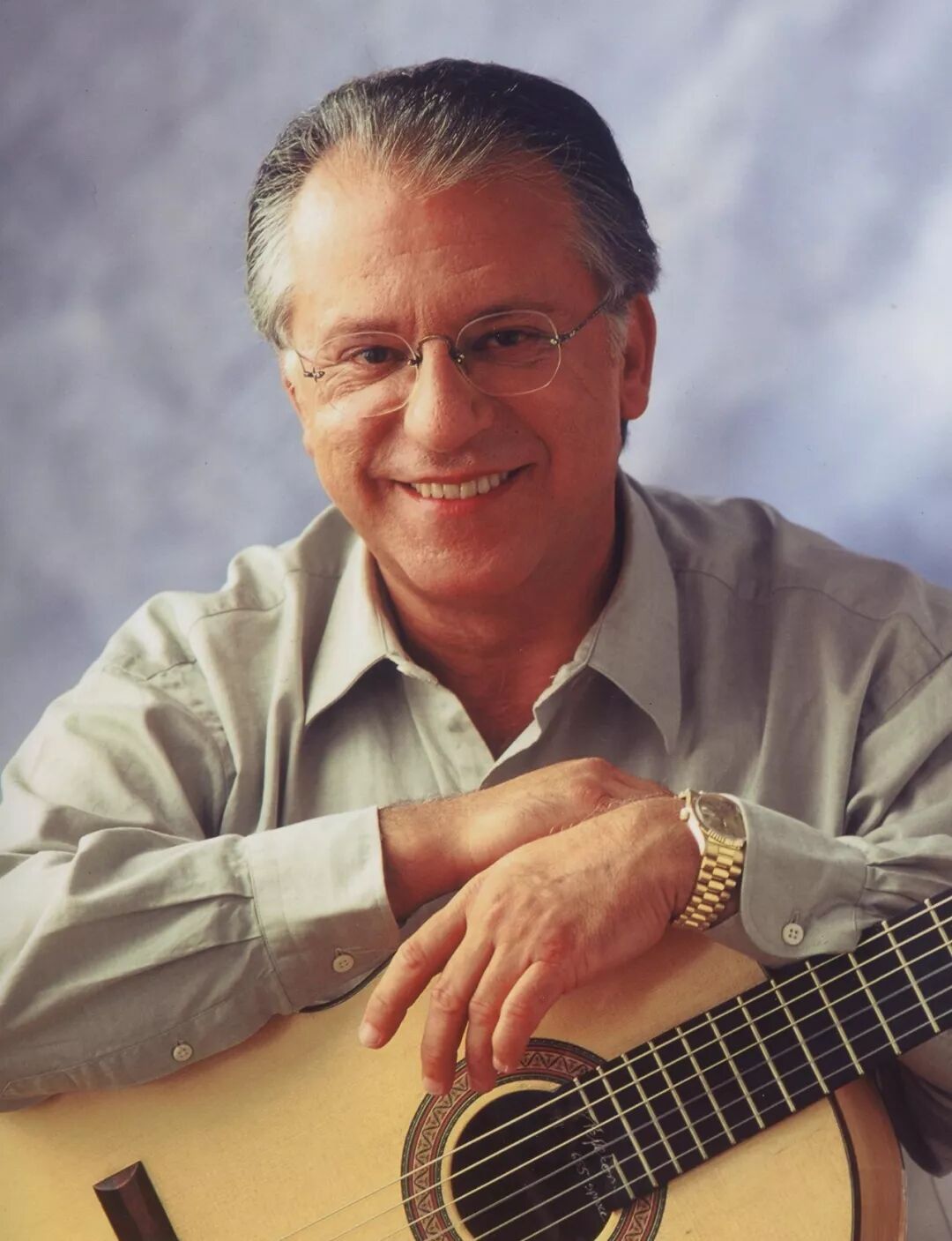 大师佩佩·罗梅罗的手看看老爷爷的手指先来看看现代吉他之父塞戈维亚