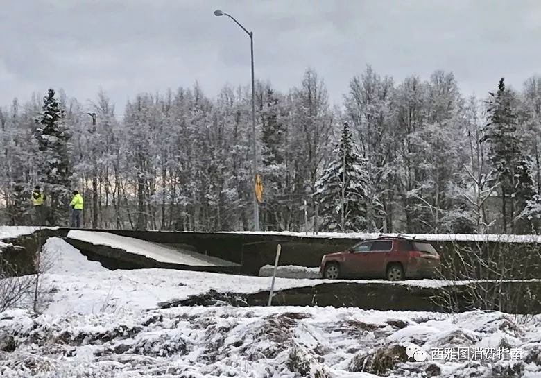 毁灭性地震！阿拉斯加发生7级地震8次余震进入紧急状态！多条道路被震裂、机场全部关闭