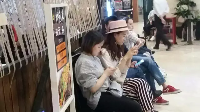 三招教你主动服务顾客 提升餐厅营业额!