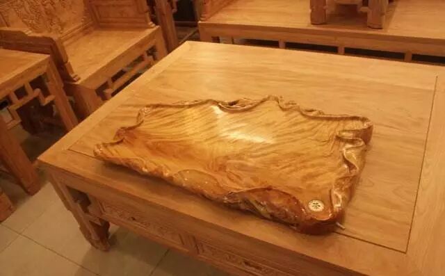 你了解金丝楠木吗？你知道楠木家具的优点有哪些？