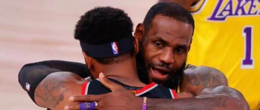 杀疯了！詹眉爆砍79分，湖人时隔8年终于赢了！赛后这一幕看哭了